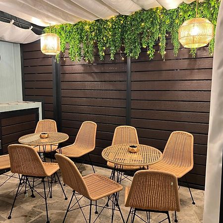 Oasis Apartment 2 By Gg Alexandroupolis Exteriör bild